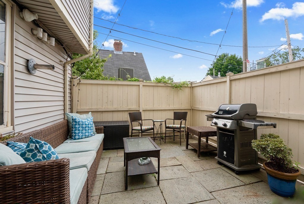 256 Bunker Hill St, Charlestown