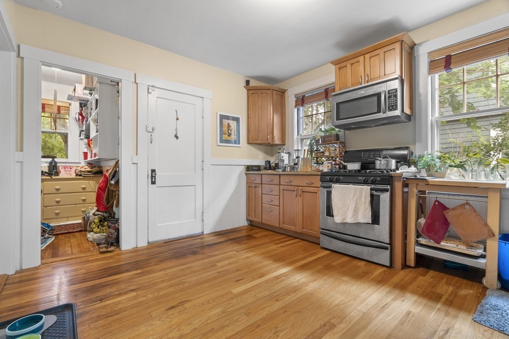 70 Dudley St, North Cambridge