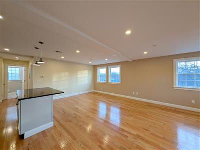 628 Trapelo Rd, Belmont