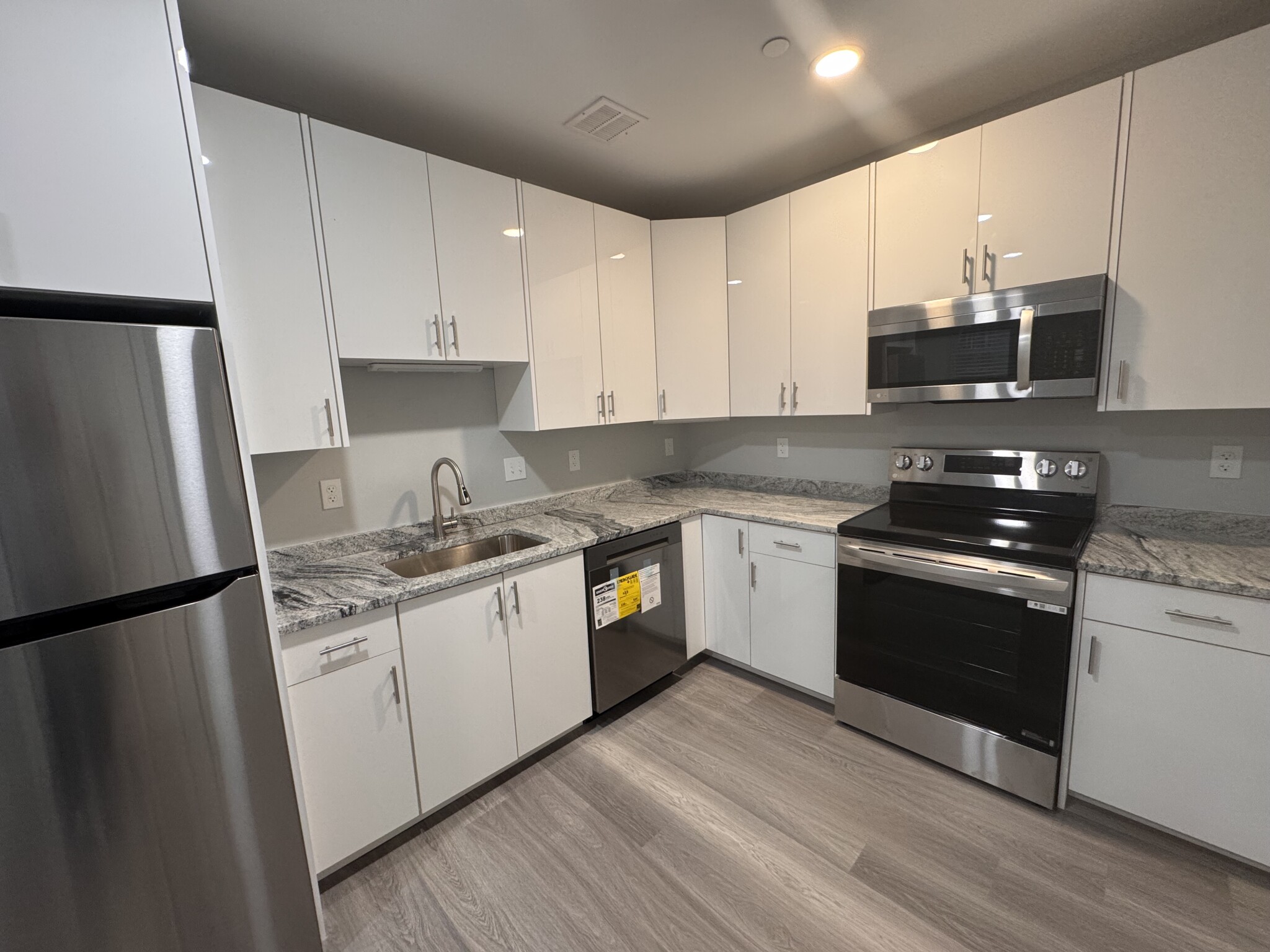 78 Tyler St, Chinatown