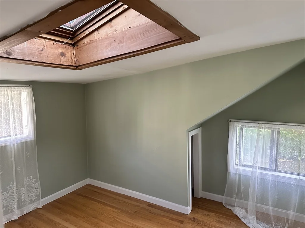 18 Maple Ave, Scituate