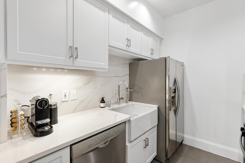 565 Massachusetts Ave, South End