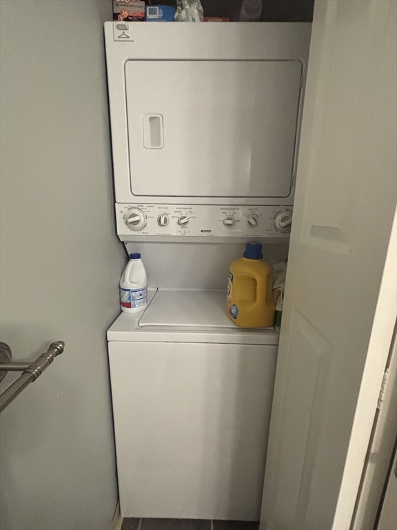 7 Pleasant St, Charlestown