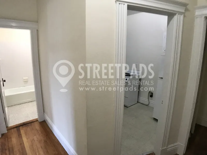 27 Park Dr, Fenway
