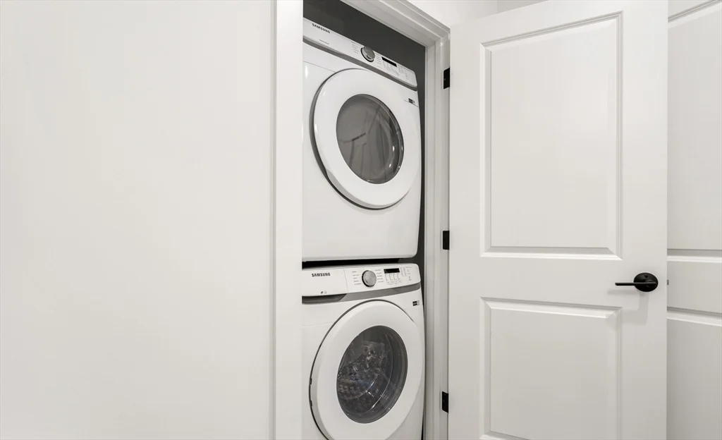 600 Broadway, Everett