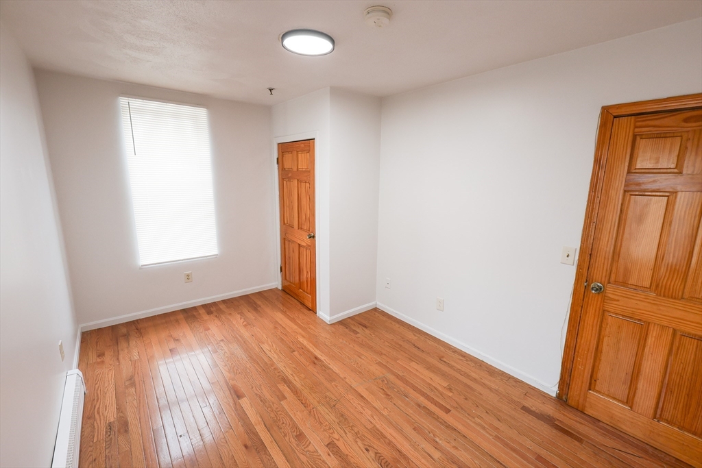 61 Saint James St, Roxbury