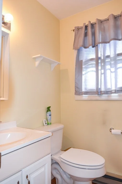 52 Stockton St, Boylston