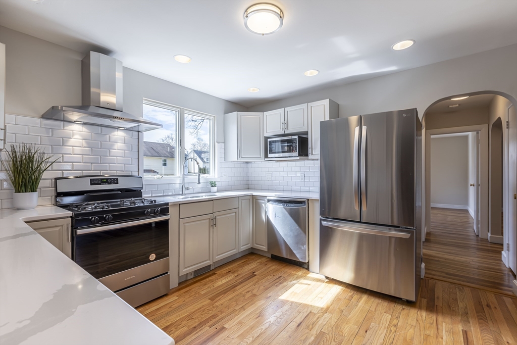 270 Cross St, Winchester