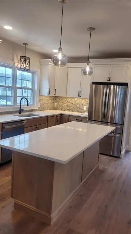 27 Amaranth Ave, Medford