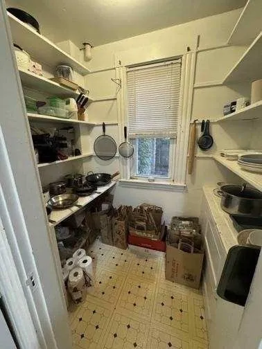 28 Sunset Rd, West Somerville