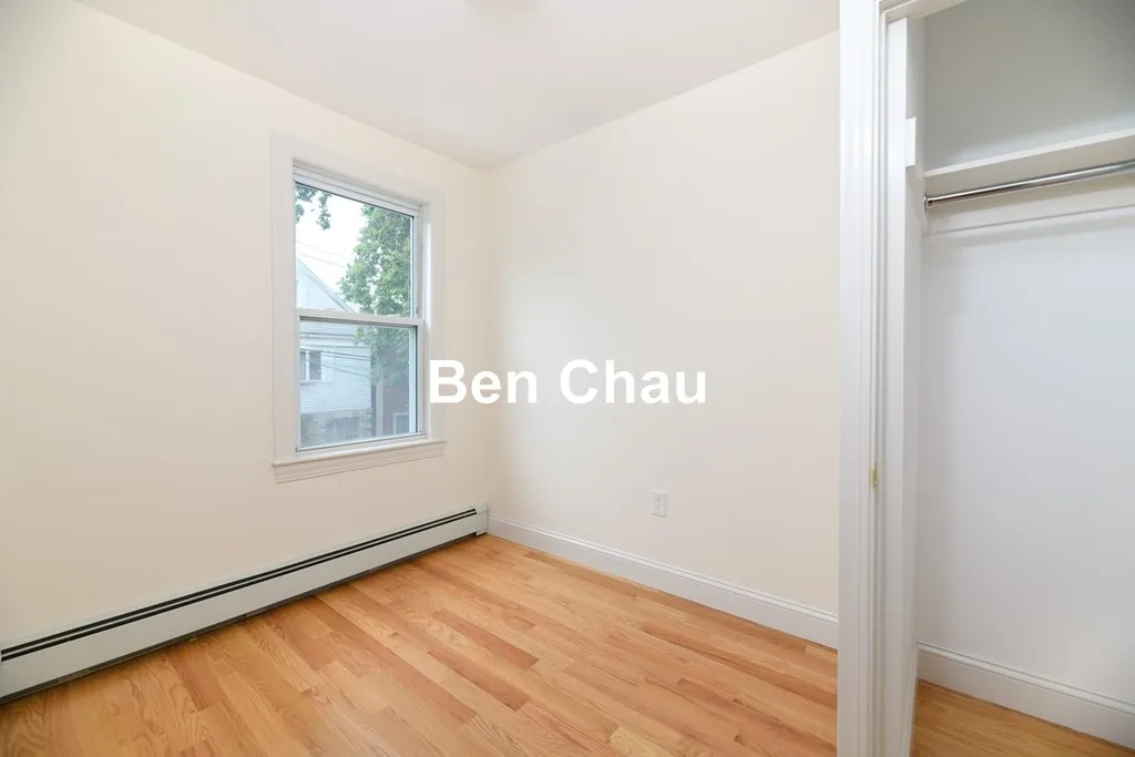 305 Hurley St, East Cambridge