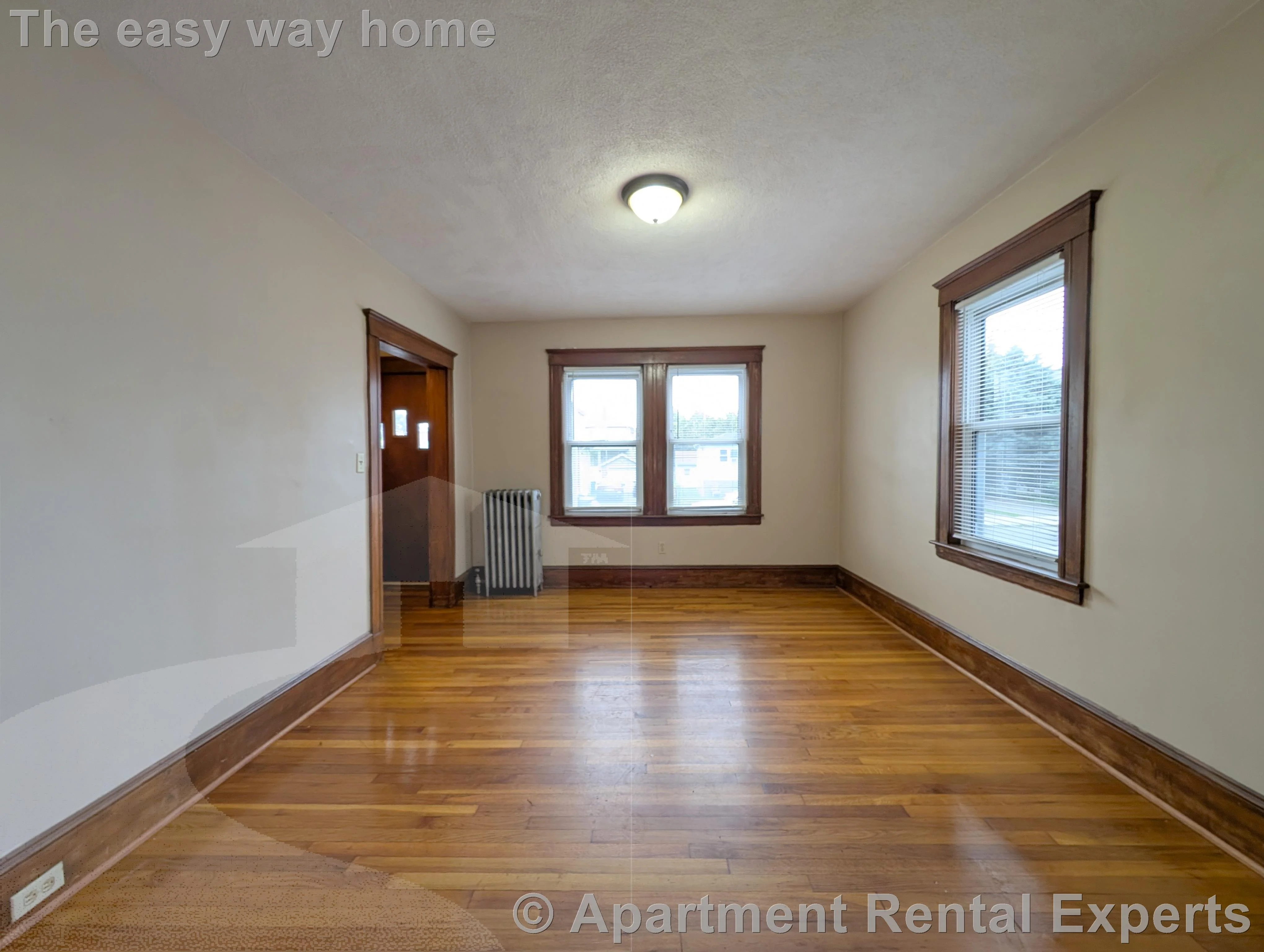 85 Billings Ave, Tufts