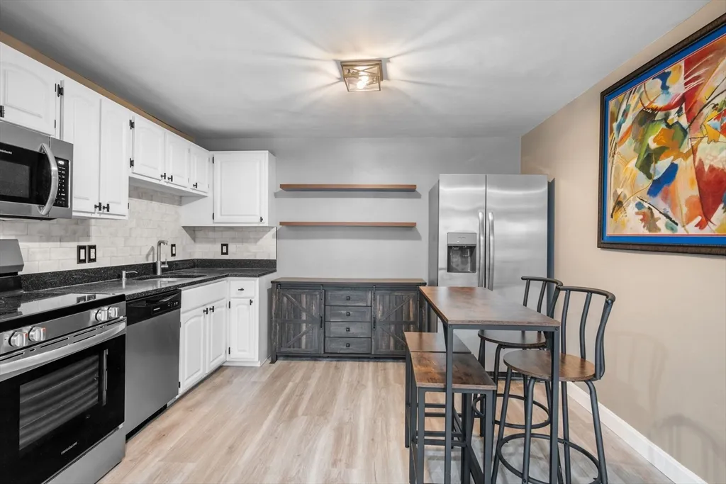 145 Essex Ave, Gloucester