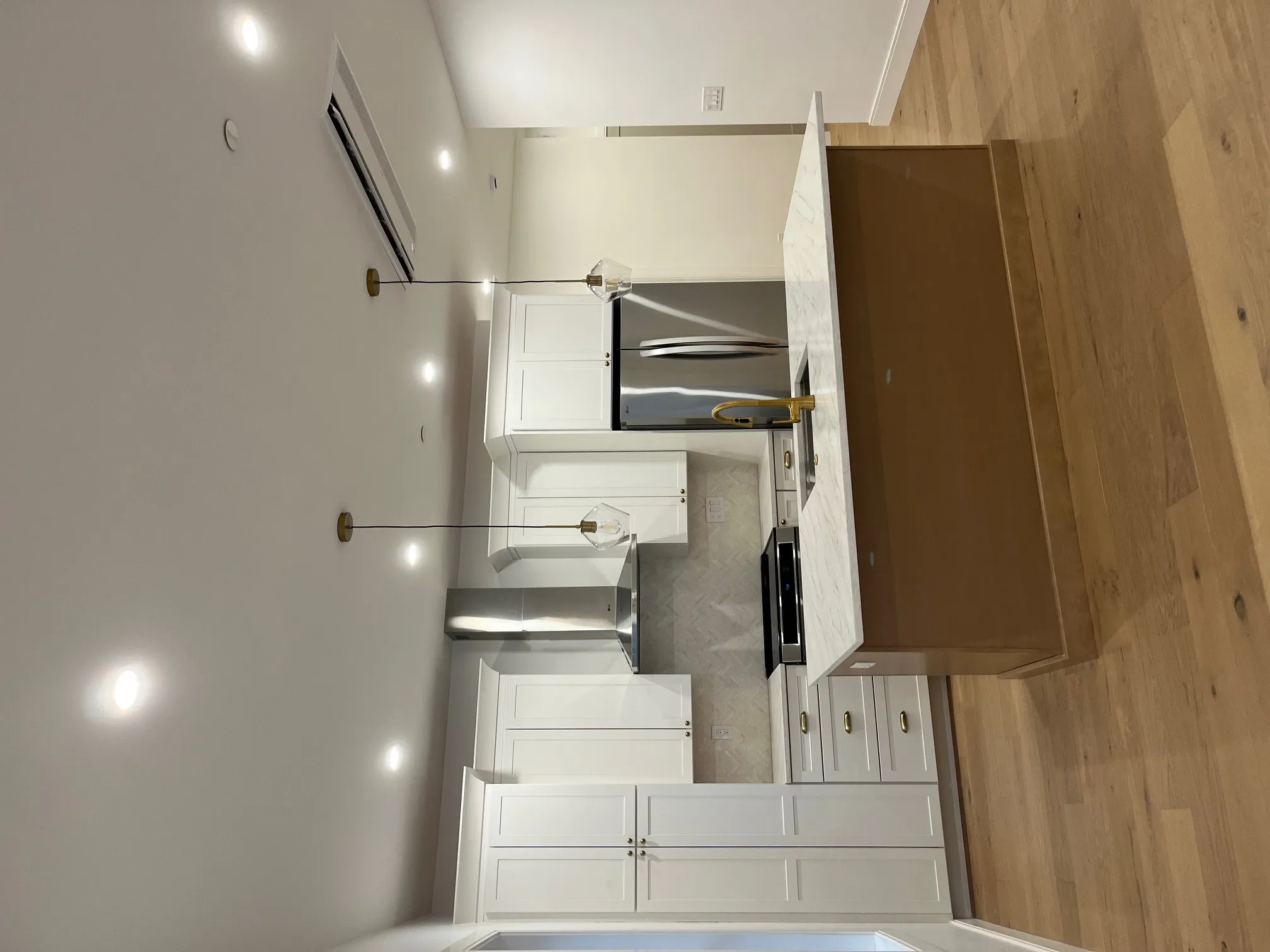 10 Roxbury St, Roxbury