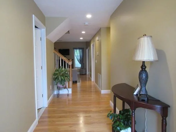 24 Leanne Way, Franklin