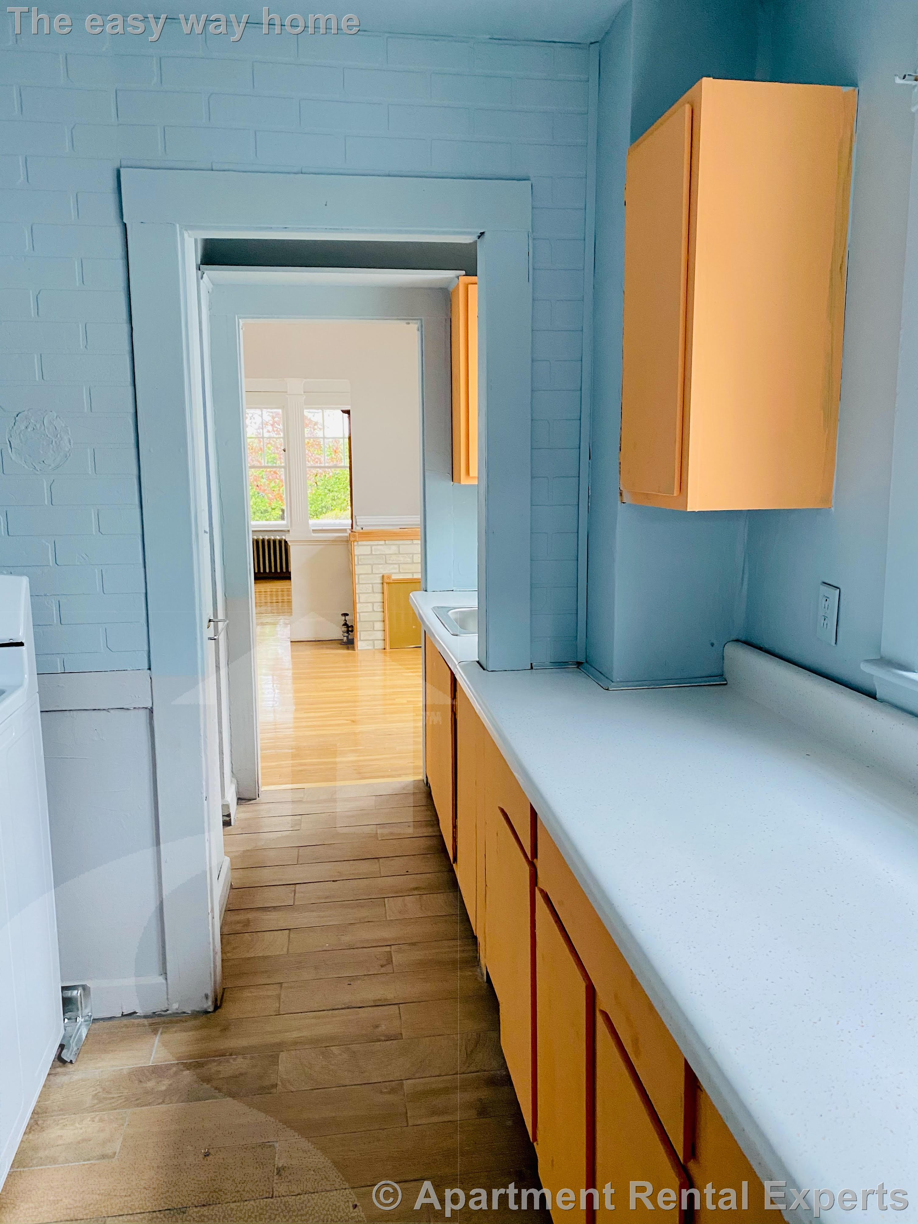 137 Mills St, Malden Center