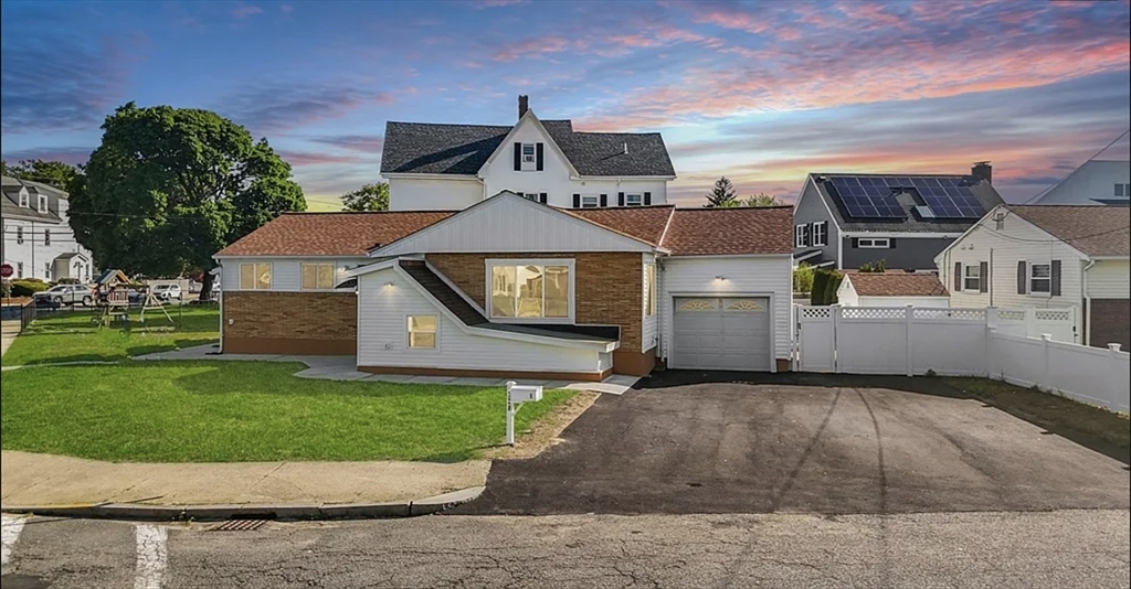 320 Malden St, Revere