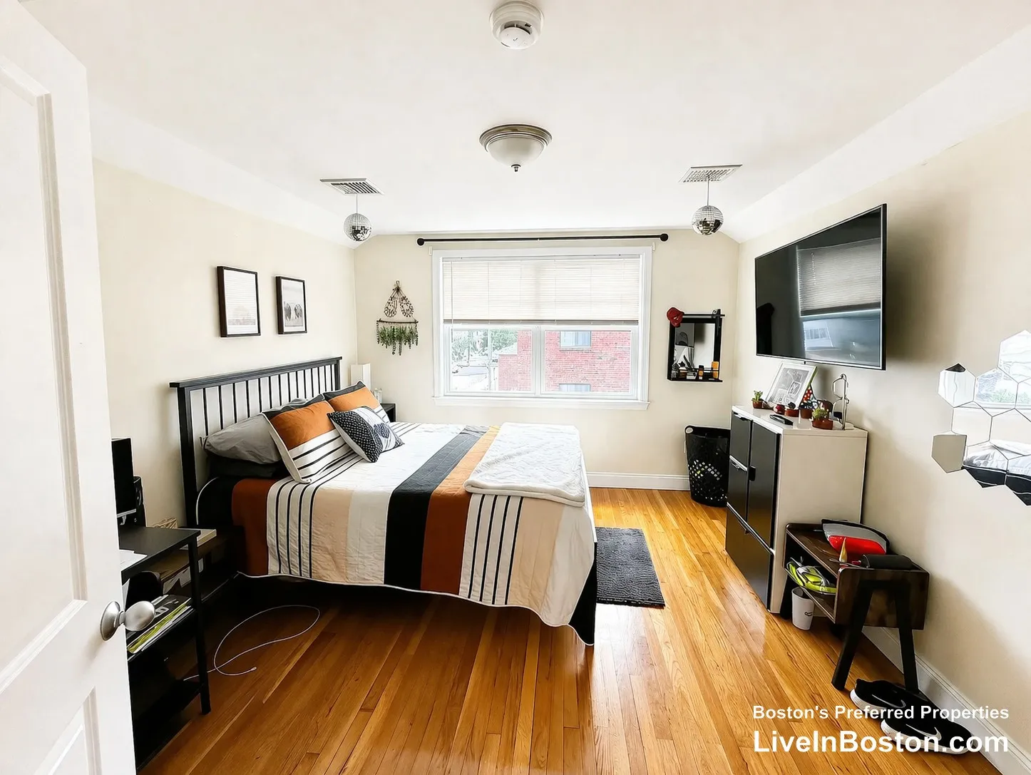 84 Litchfield St, Brighton