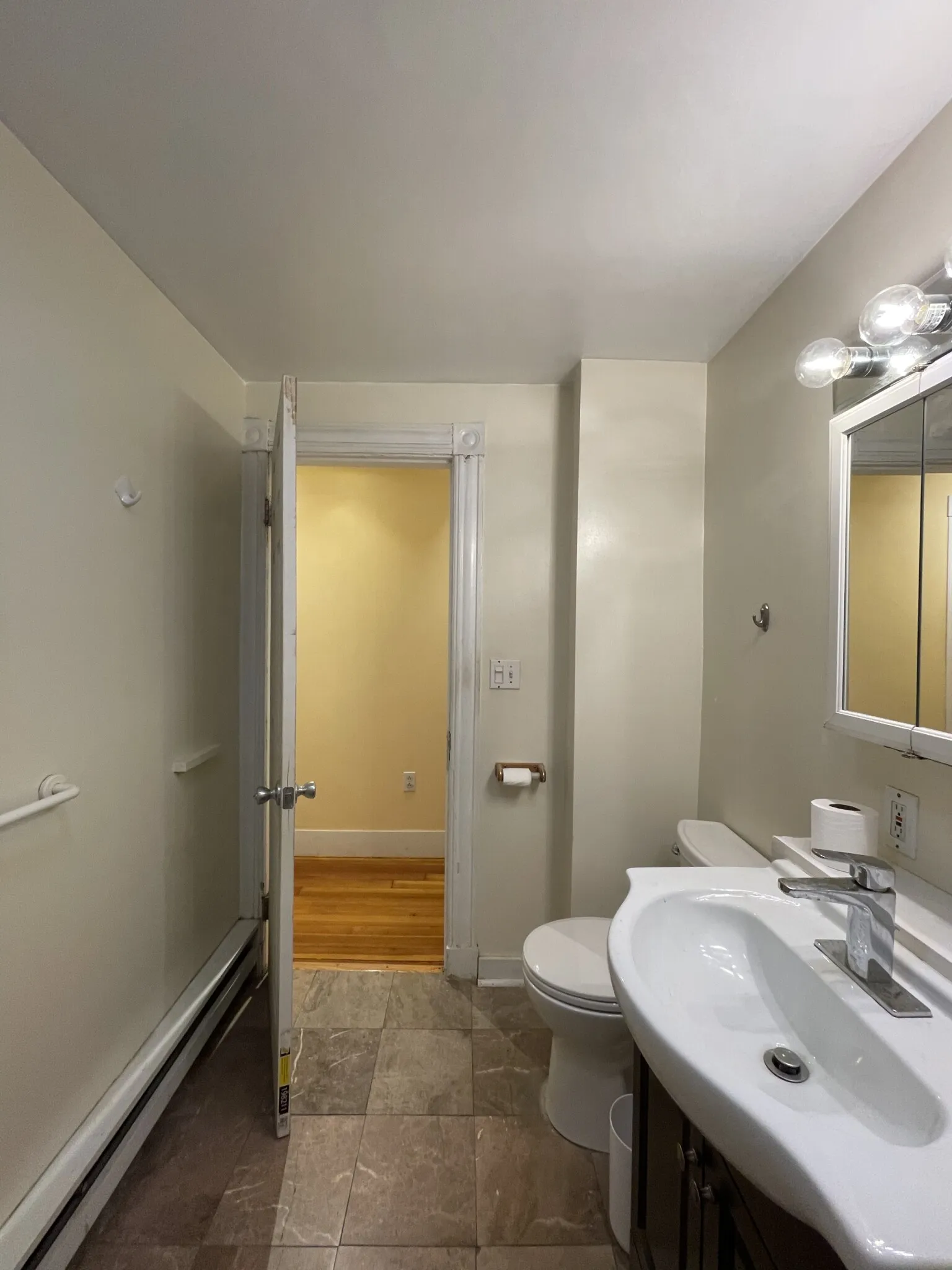 46 Middle St, South Boston