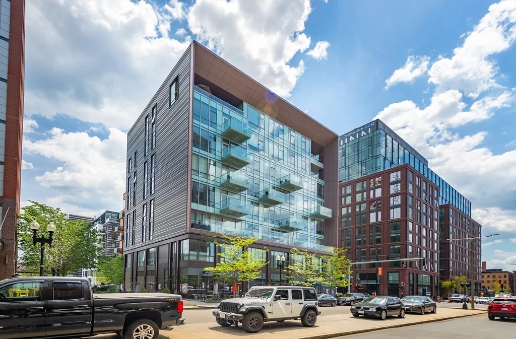 32 Traveler St, South End
