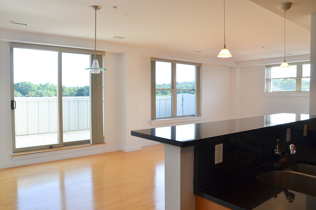 323 Boylston St, Brookline