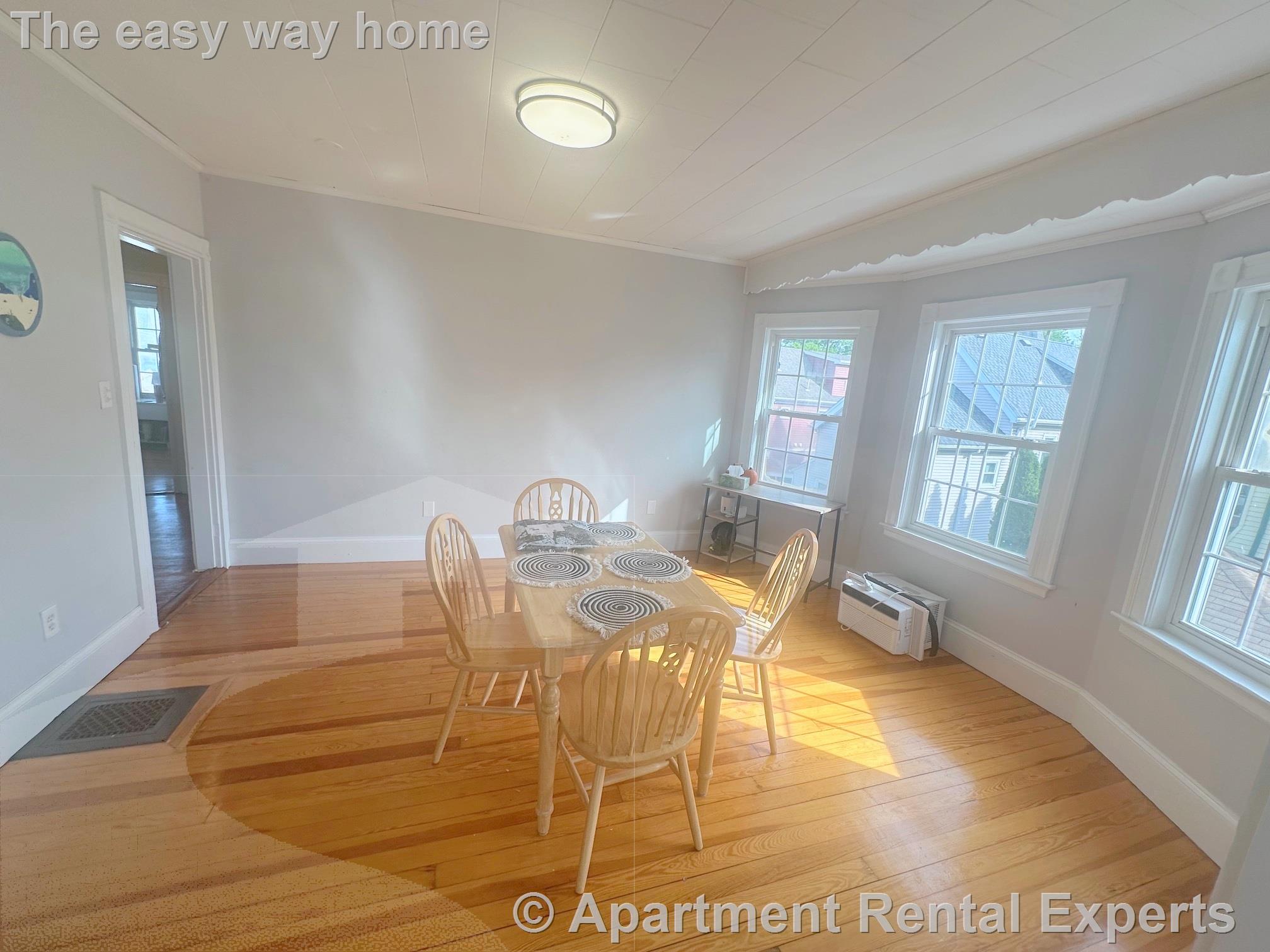 251-253 Arlington St, Tufts