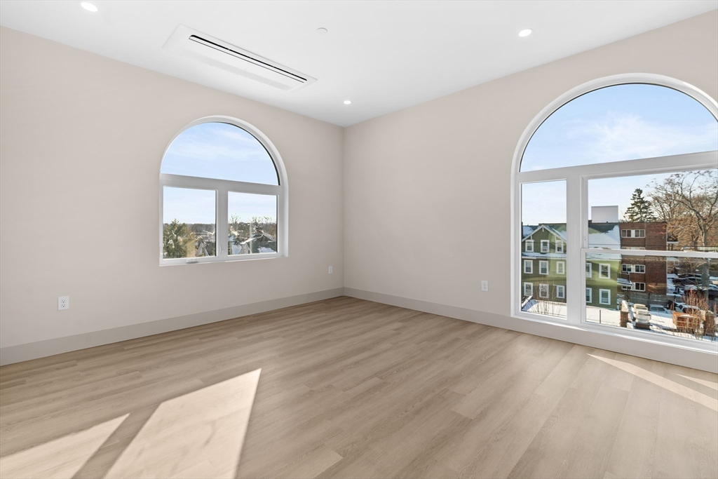 463 Franklin, Melrose