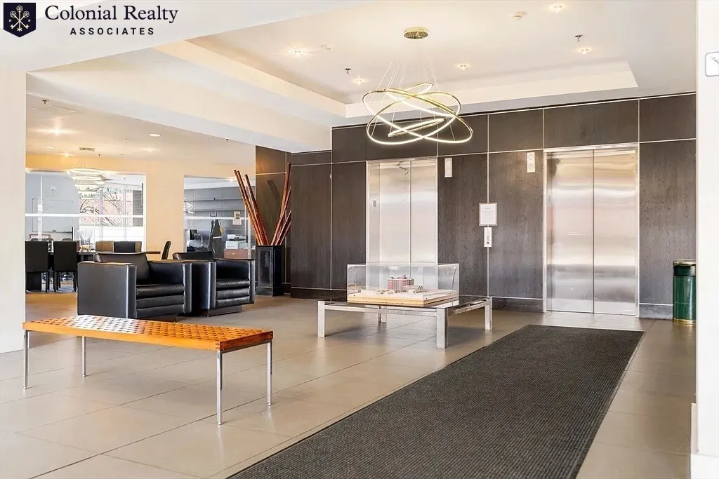 15 North Beacon St, Allston