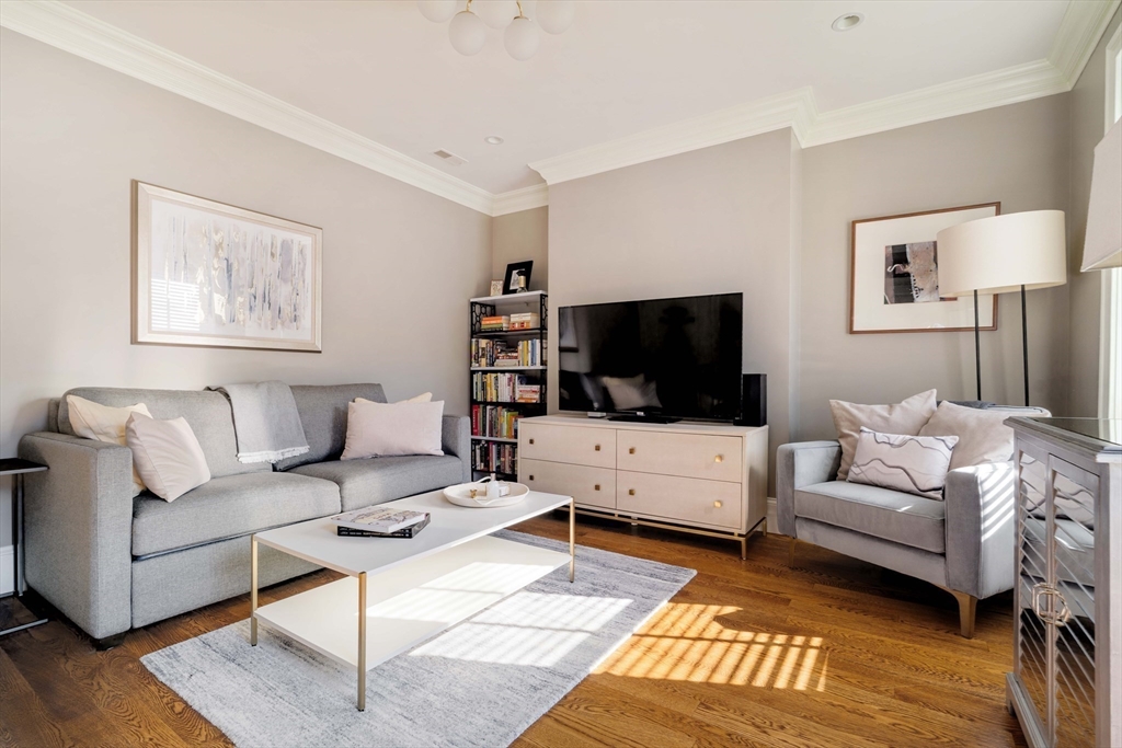 462 Shawmut, South End