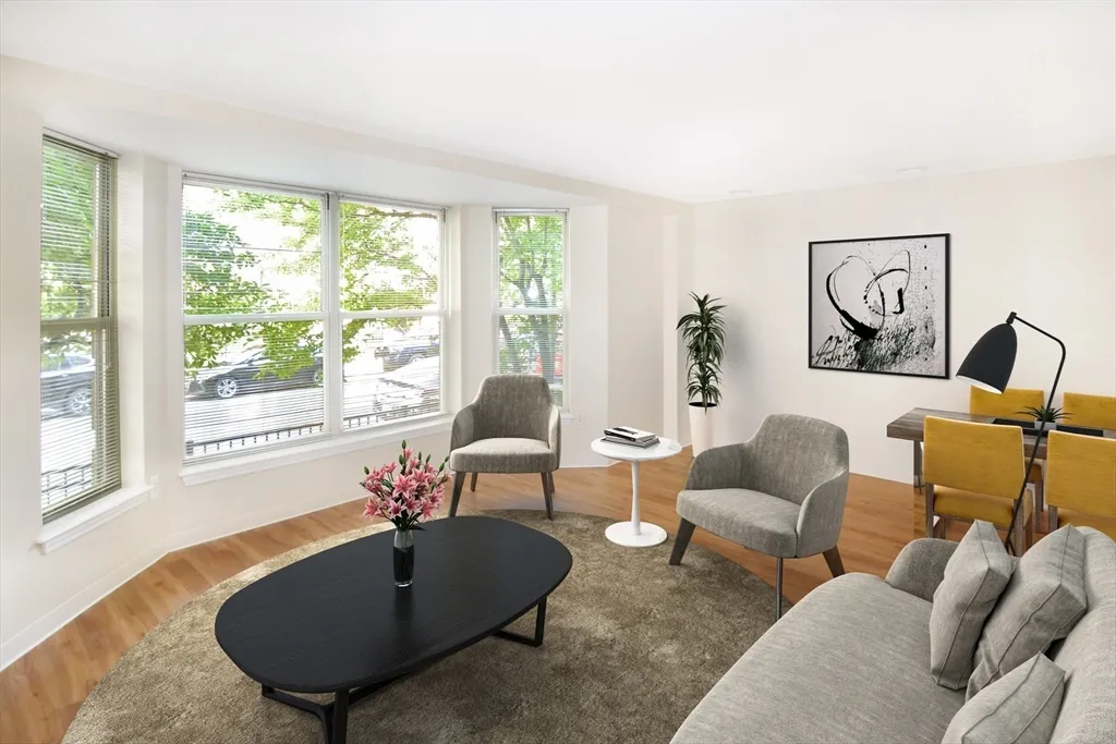 75 Peterborough St, Fenway