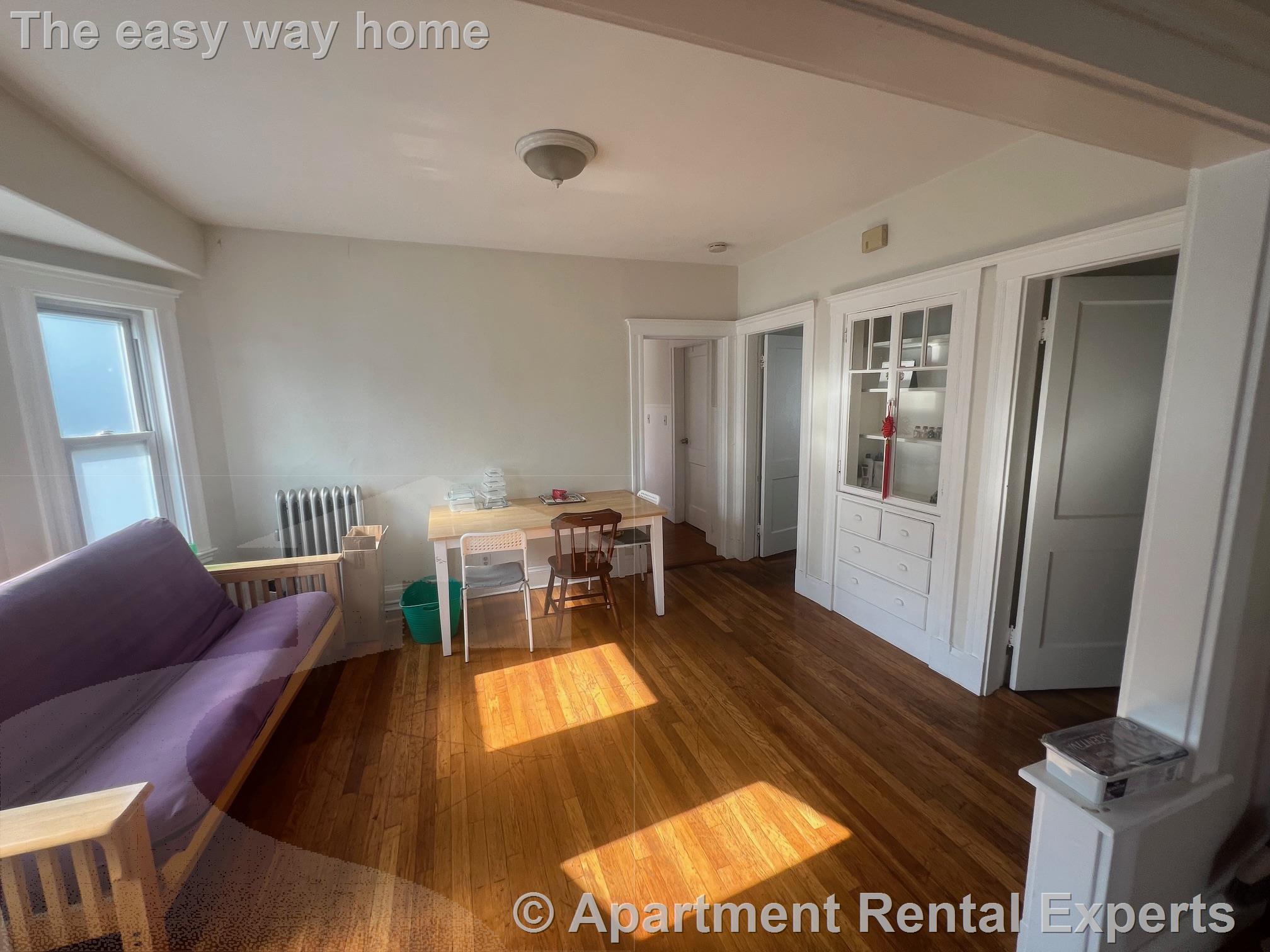 73 Frederick Ave, Tufts