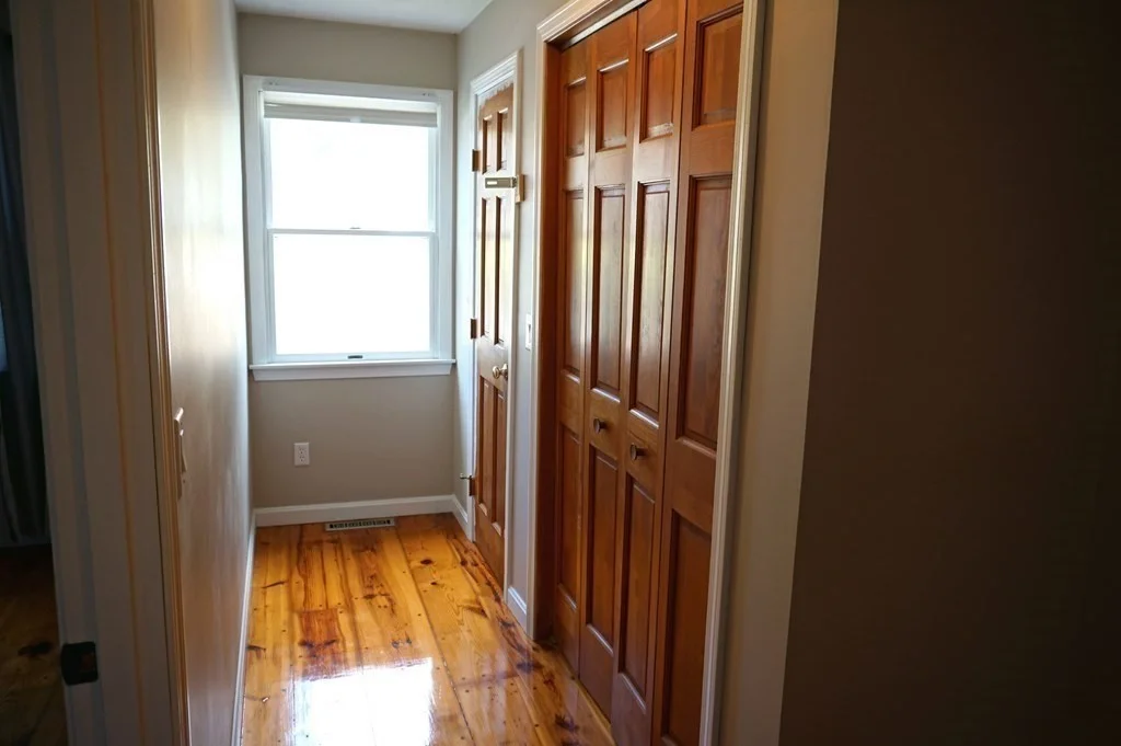 90 Groton St, Pepperell