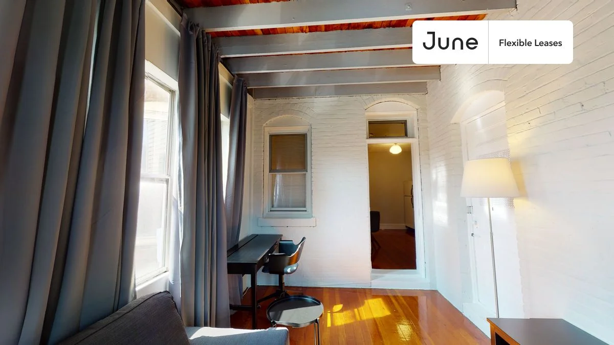 1905 Beacon St, Brookline