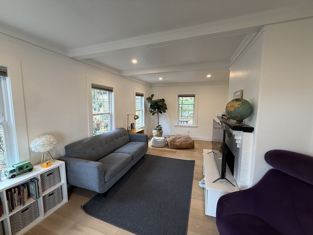 91 Brooks St, Brighton