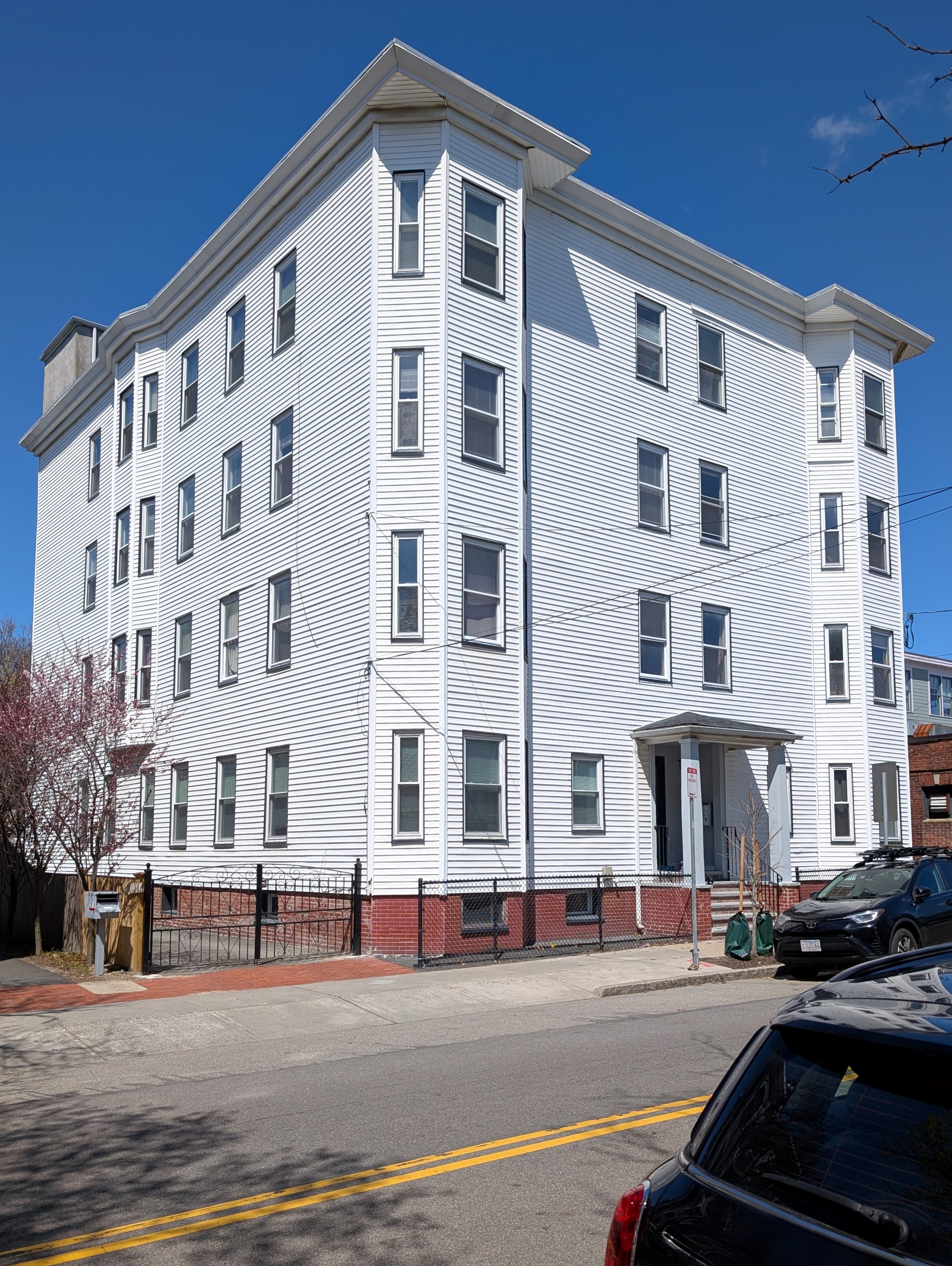 295 Windsor St, The Port