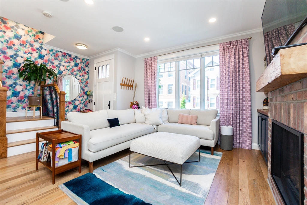 452 W 4th, South Boston