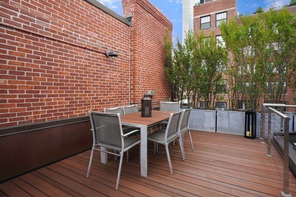 132 Commonwealth Ave, Back Bay