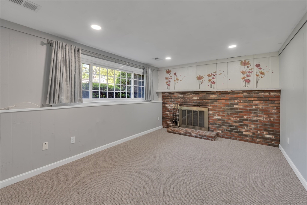 102 Prospect St, Ashland