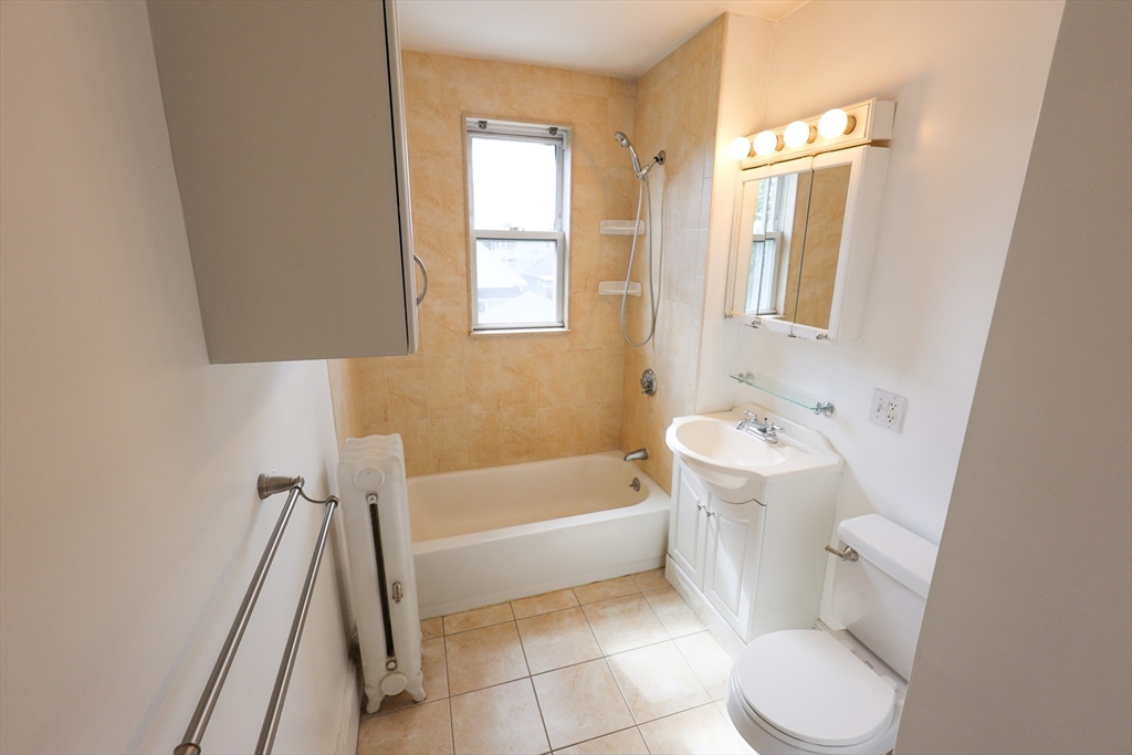 232 Fellsway West, North Medford