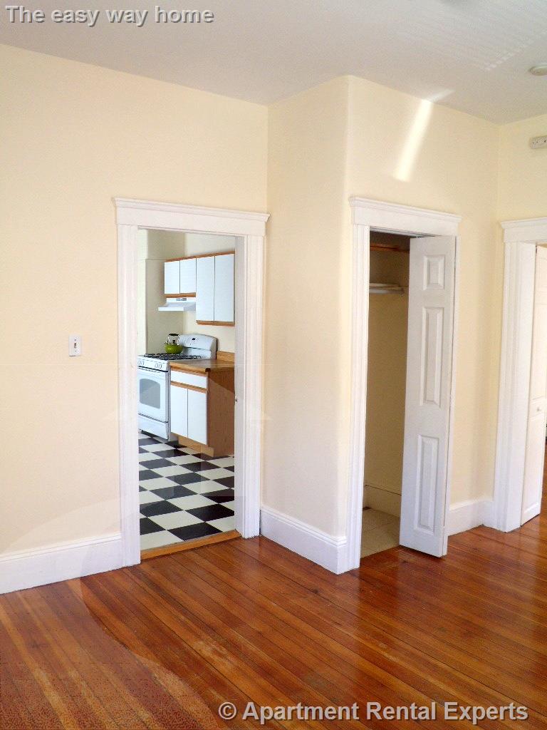 25 Knapp St, Union Square