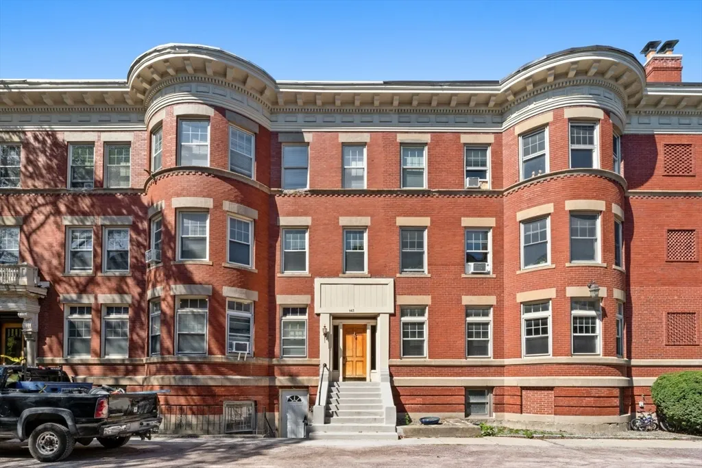 143 Longwood Ave, Coolidge Corner