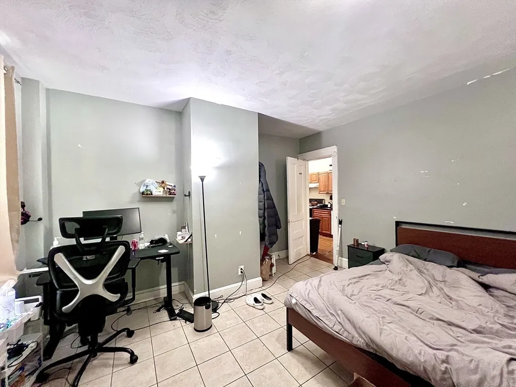 148 Strathmore Rd, Brighton