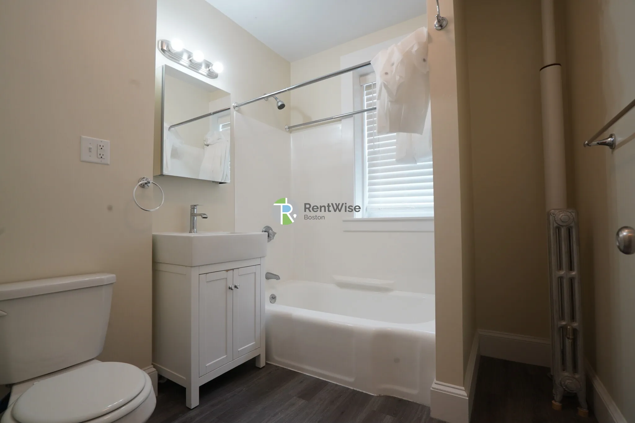 1595 Beacon St, Brookline