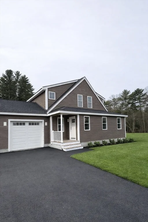 19 Kashmirs Way, Middleboro
