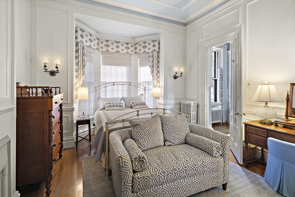 15 Hereford St, Back Bay