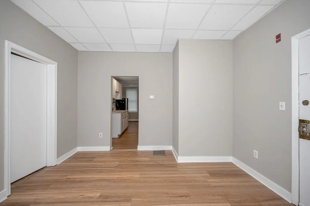90 Appleton St, Lowell