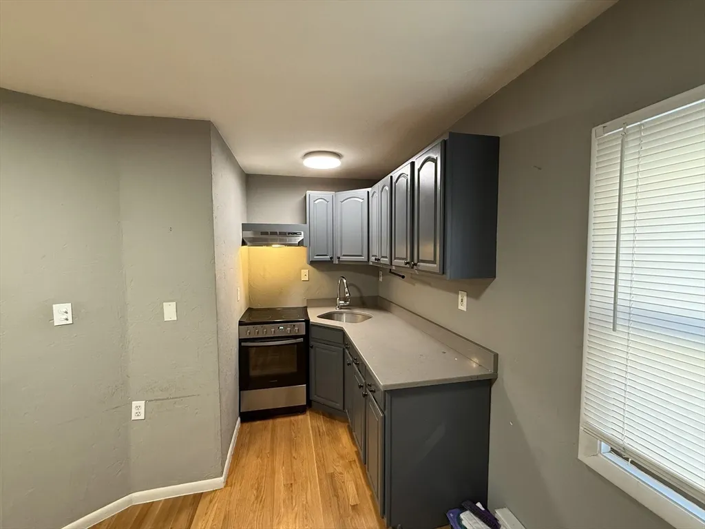 181 Bowen St, South Boston