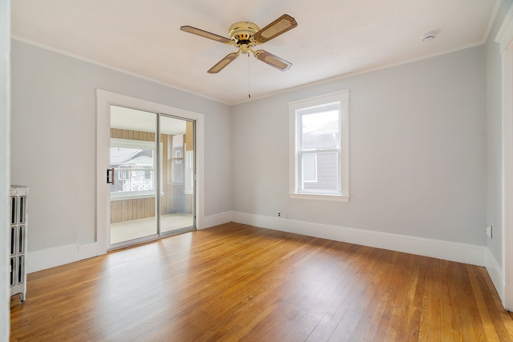 36 Thingvalla, Strawberry Hill