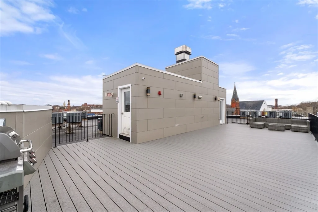 1457 Tremont St, Mission Hill