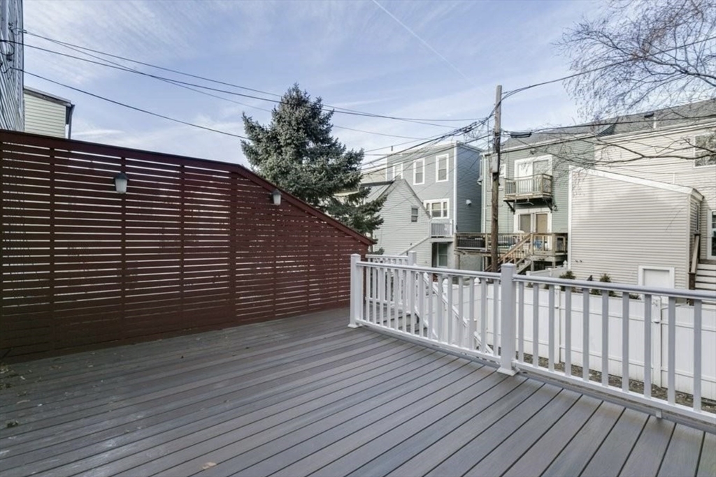 454 W 4th St, South Boston